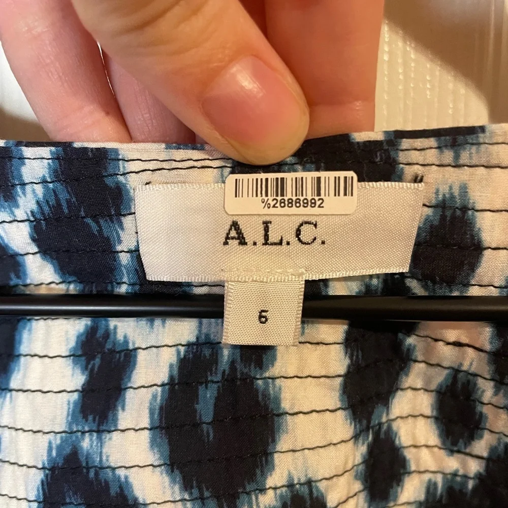 ALC Elton Blue Leopard Print Puff Sleeve Top Size 6